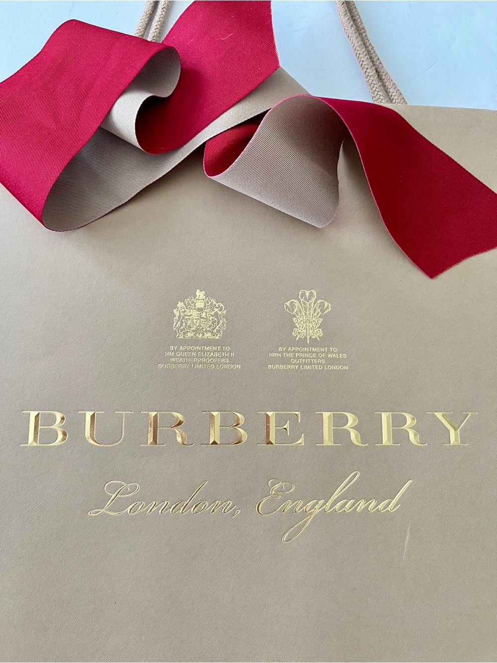 New Burberry large Red and Beige Ribbon Tote Gift Bag rope handles 16.6 x 12”